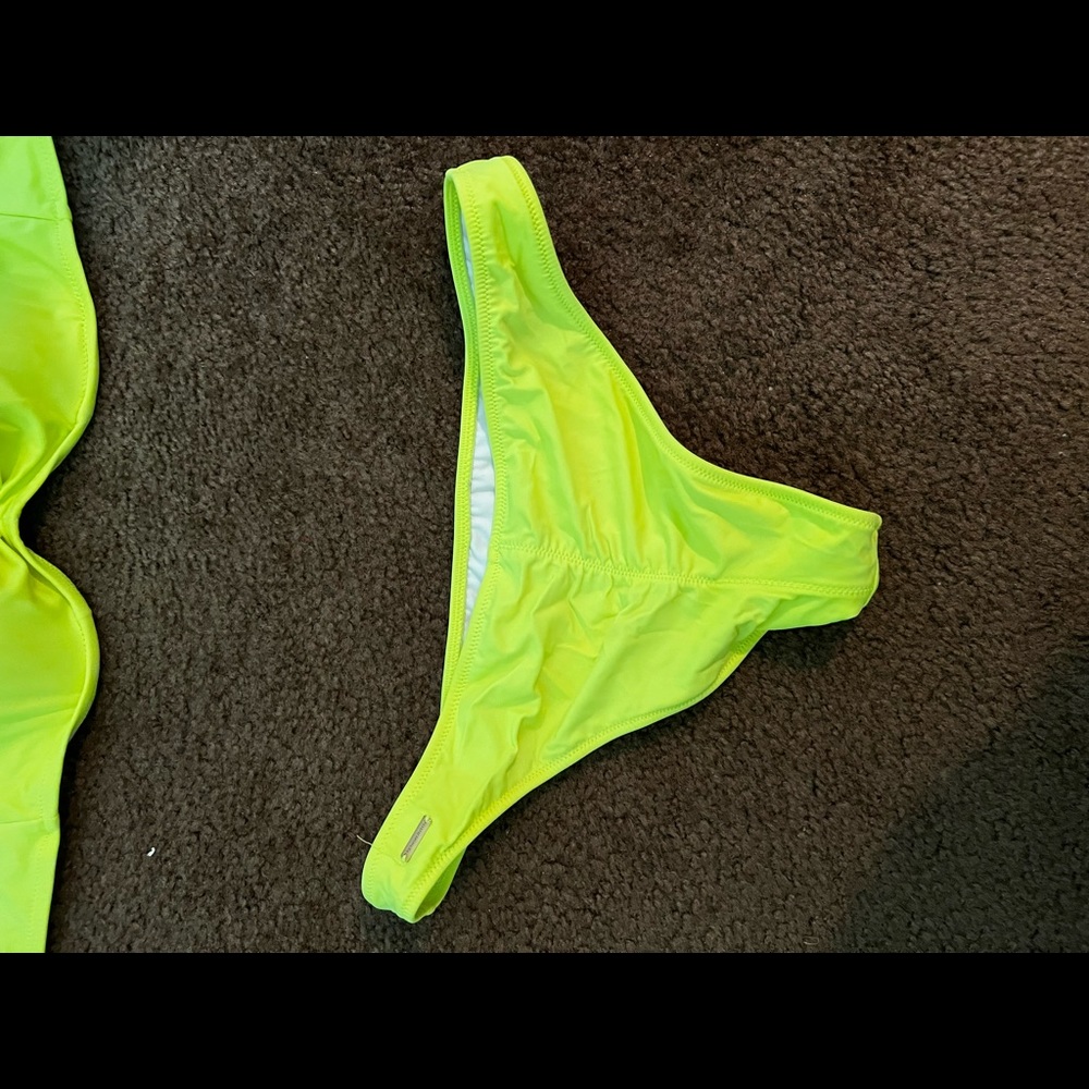 Neon Vs Bikini - image 3